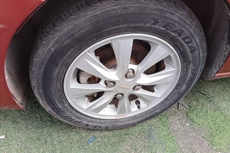 Used Chevrolet Sail 2015 Sail 3 1.3L Manual Ideal Edition Left Front Wheel Hub