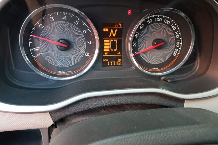 Used Chevrolet Sail 2015 Sail 3 1.3L AMT Ideal Edition Odometer Close Up