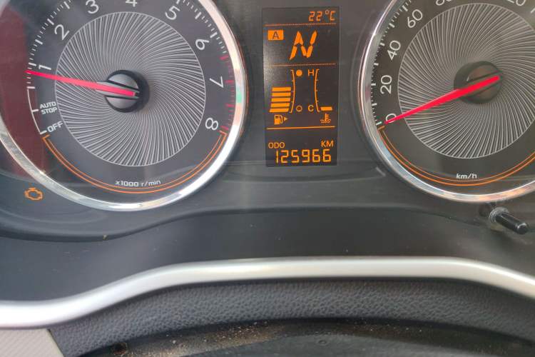 Used Chevrolet Sail 2015 Sail 3 1.3L AMT Ideal Edition Odometer Close Up