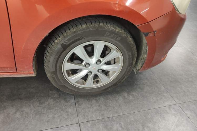 Used Chevrolet Sail 2015 Sail 3 1.5L Manual with Ideal Sunroof Edition Right Front Wheel Hub