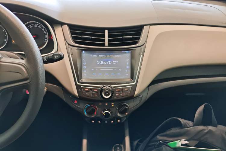 Used Chevrolet Sail 2016 Sail 3 1.3L Manual Comfort Sunroof Edition Audio And AC Panel