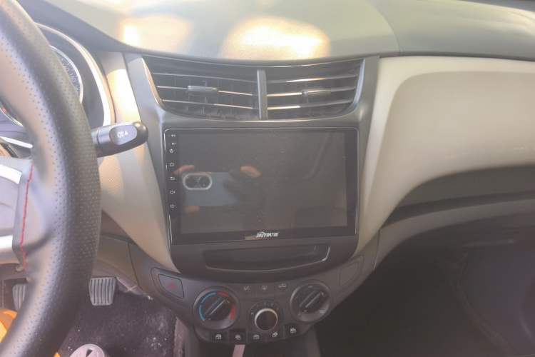 Used Chevrolet Sail 2016 Sail 3 1.3L Manual Comfort Sunroof Edition Audio And AC Panel
