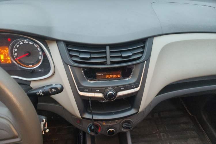 Used Chevrolet Sail 2016 Sail 3 1.3L Manual Comfort Sunroof Edition Audio And AC Panel