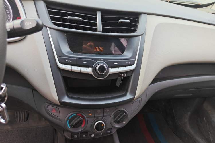 Used Chevrolet Sail 2016 Sail 3 1.3L Manual Comfort Sunroof Edition Audio And AC Panel