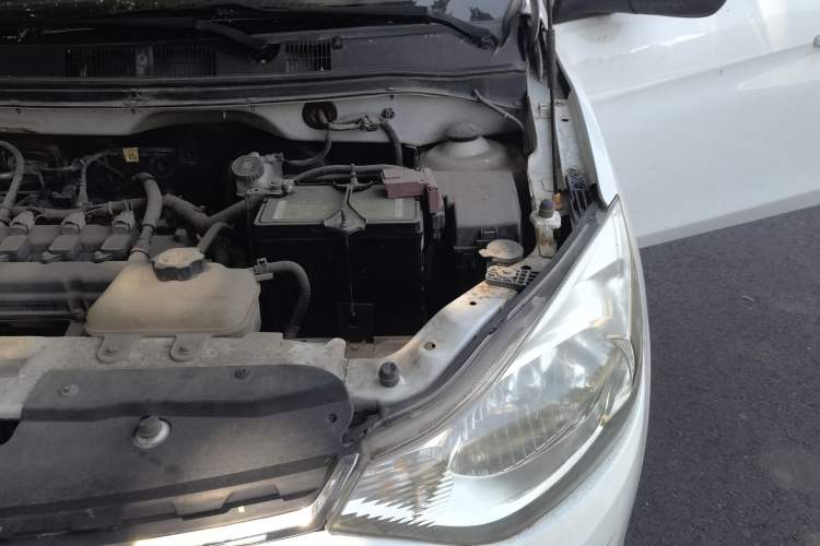 Used Chevrolet Sail 2016 Sail 3 1.3L Manual Comfort Sunroof Edition Engine Bay Left