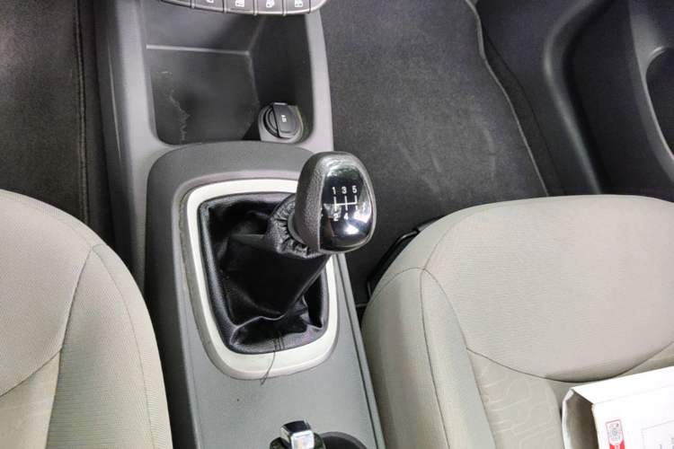 Used Chevrolet Sail 2016 Sail 3 1.3L Manual Comfort Sunroof Edition Gear Lever