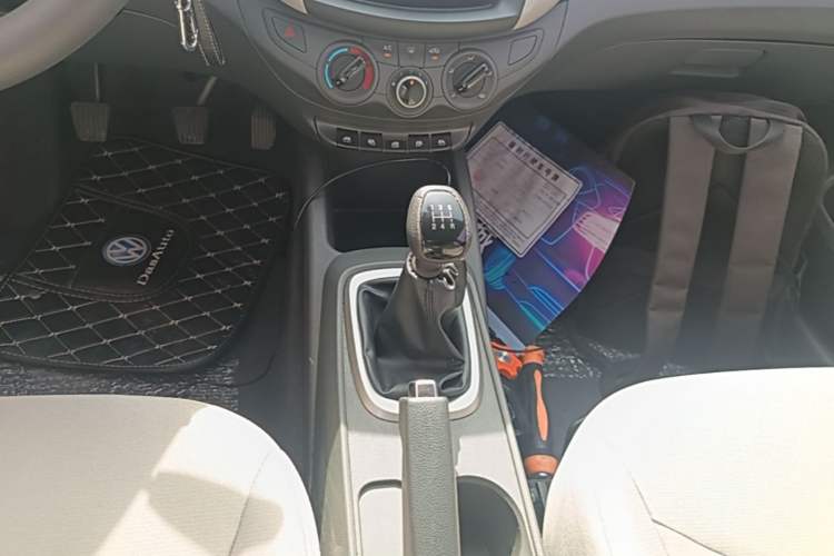 Used Chevrolet Sail 2016 Sail 3 1.3L Manual Comfort Sunroof Edition Gear Lever