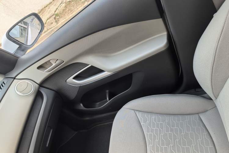 Used Chevrolet Sail 2016 Sail 3 1.3L Manual Comfort Sunroof Edition Interior 6