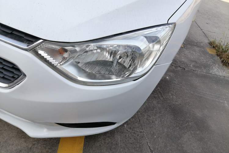 Used Chevrolet Sail 2016 Sail 3 1.3L Manual Comfort Sunroof Edition Left Front Headlight