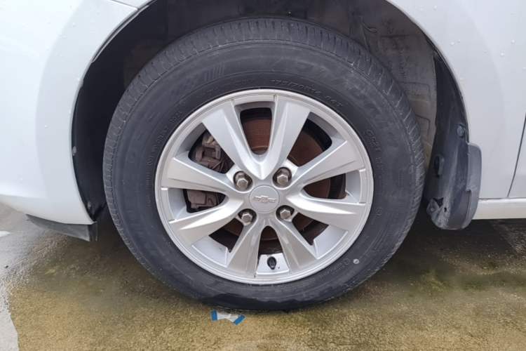 Used Chevrolet Sail 2016 Sail 3 1.3L Manual Comfort Sunroof Edition Left Front Wheel Hub