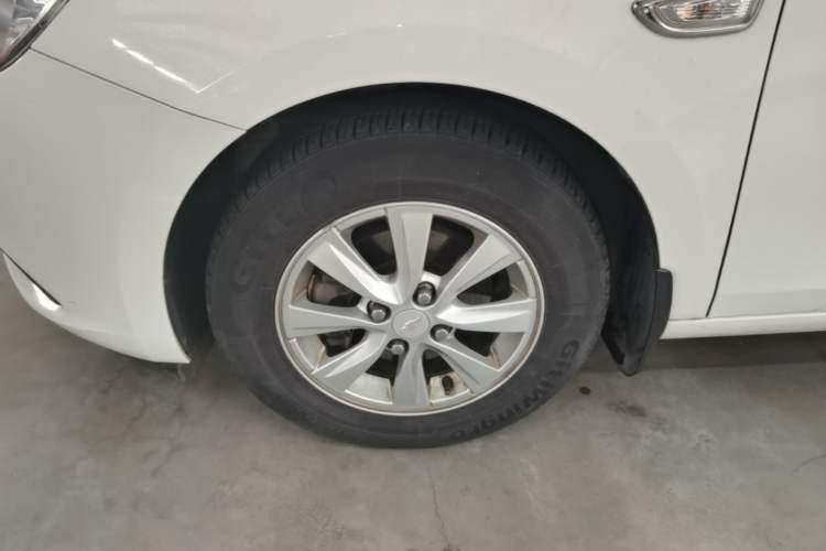 Used Chevrolet Sail 2016 Sail 3 1.3L Manual Comfort Sunroof Edition Left Front Wheel Hub