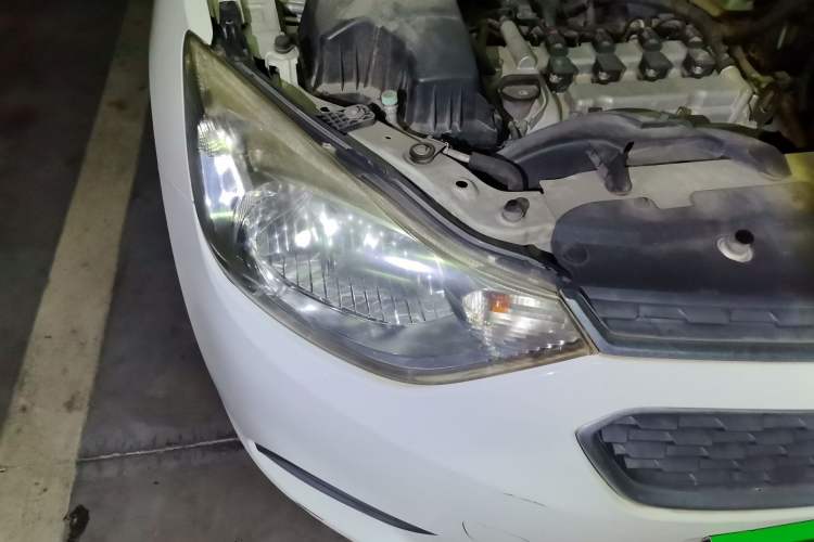 Used Chevrolet Sail 2016 Sail 3 1.3L Manual Comfort Sunroof Edition Right Front Headlight