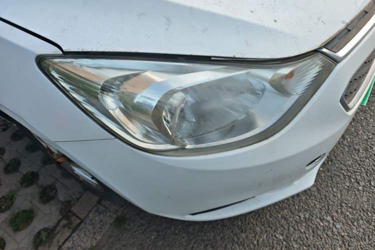 Used Chevrolet Sail 2016 Sail 3 1.3L Manual Comfort Sunroof Edition Right Front Headlight