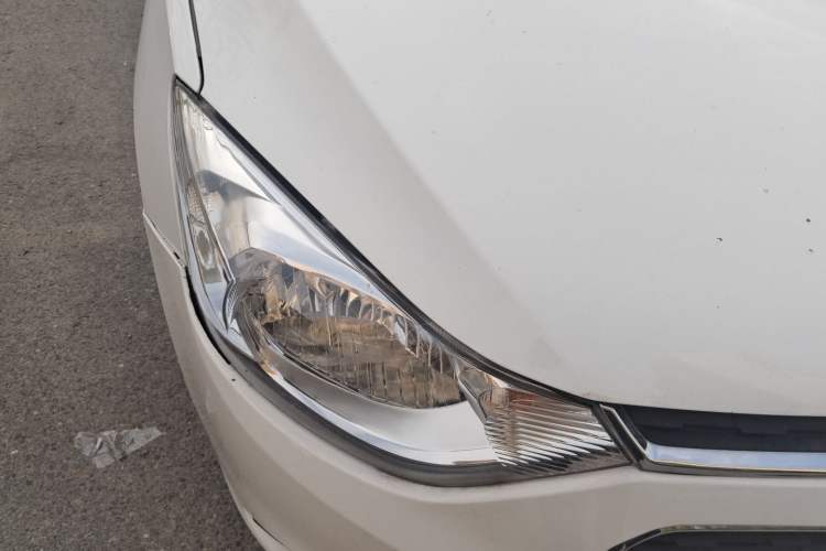 Used Chevrolet Sail 2016 Sail 3 1.3L Manual Comfort Sunroof Edition Right Front Headlight