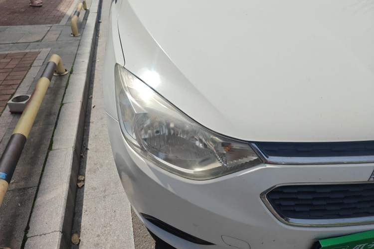 Used Chevrolet Sail 2016 Sail 3 1.3L Manual Comfort Sunroof Edition Right Front Headlight
