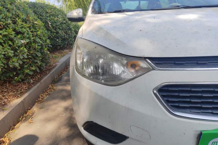 Used Chevrolet Sail 2016 Sail 3 1.3L Manual Comfort Sunroof Edition Right Front Headlight