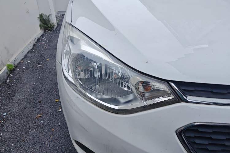 Used Chevrolet Sail 2016 Sail 3 1.3L Manual Comfort Sunroof Edition Right Front Headlight