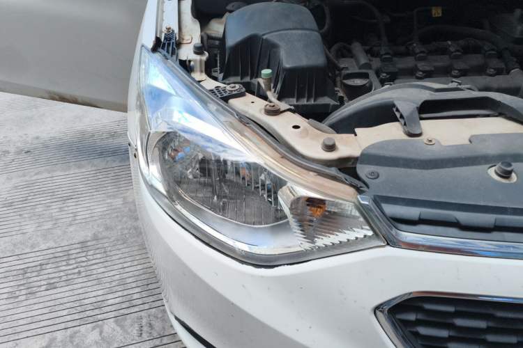 Used Chevrolet Sail 2016 Sail 3 1.3L Manual Comfort Sunroof Edition Right Front Headlight