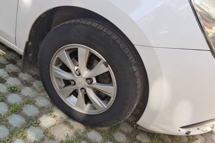 Used Chevrolet Sail 2016 Sail 3 1.3L Manual Comfort Sunroof Edition Right Front Wheel Hub