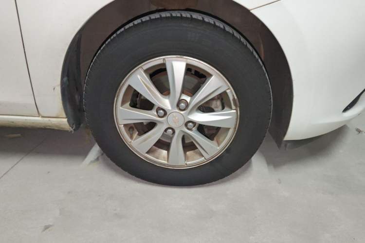 Used Chevrolet Sail 2016 Sail 3 1.3L Manual Comfort Sunroof Edition Right Front Wheel Hub