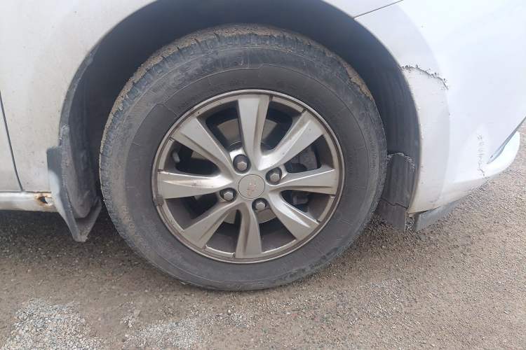 Used Chevrolet Sail 2016 Sail 3 1.3L Manual Comfort Sunroof Edition Right Front Wheel Hub