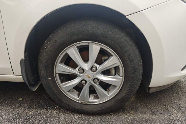 Used Chevrolet Sail 2016 Sail 3 1.3L Manual Comfort Sunroof Edition Right Front Wheel Hub