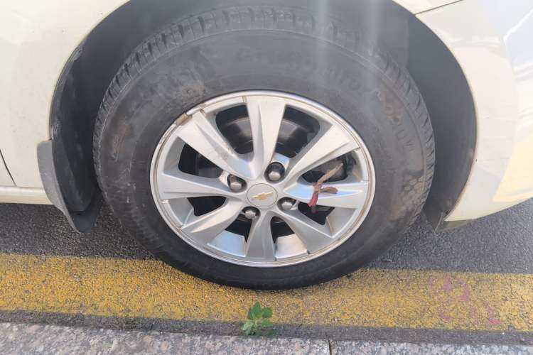 Used Chevrolet Sail 2016 Sail 3 1.3L Manual Comfort Sunroof Edition Right Front Wheel Hub