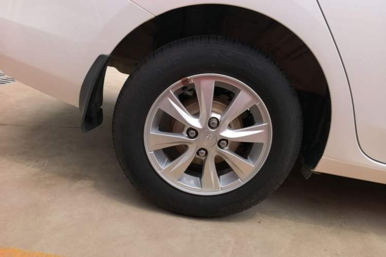 Used Chevrolet Sail 2016 Sail 3 1.3L Manual Comfort Sunroof Edition Right Rear Wheel Hub