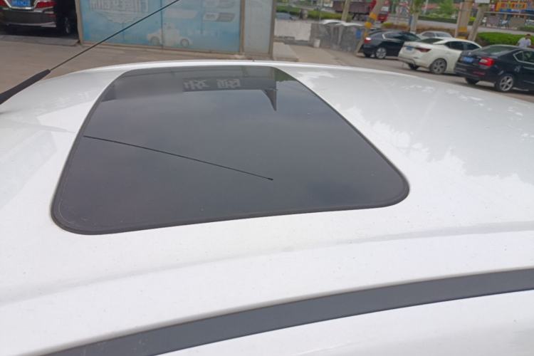 Used Chevrolet Sail 2016 Sail 3 1.3L Manual Comfort Sunroof Edition Roof