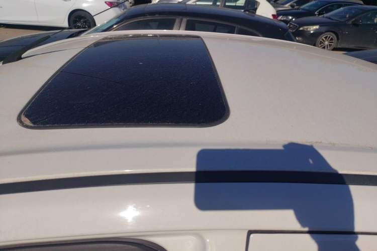 Used Chevrolet Sail 2016 Sail 3 1.3L Manual Comfort Sunroof Edition Roof