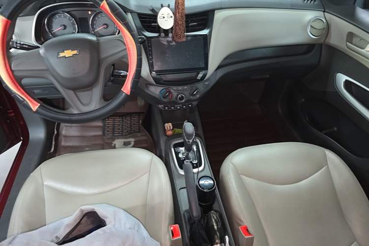 Used Chevrolet Sail 2018 Sail 3 1.3L AMT Ideal Edition Center Console
