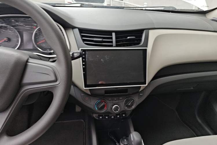 Used Chevrolet Sail 2018 Sail 3 1.3L AMT Ideal Edition Audio And AC Panel