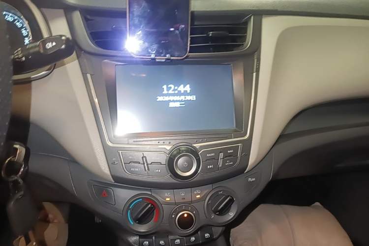 Used Chevrolet Sail 2018 Sail 3 1.3L AMT Ideal Edition Audio And AC Panel