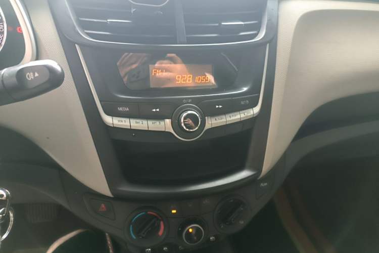 Used Chevrolet Sail 2018 Sail 3 1.3L AMT Ideal Edition Audio And AC Panel