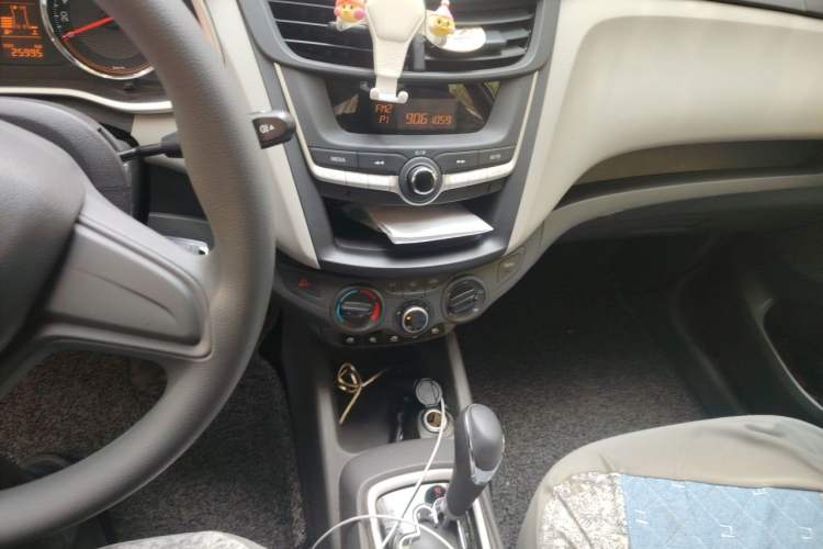 Used Chevrolet Sail 2018 Sail 3 1.3L AMT Ideal Edition Audio And AC Panel