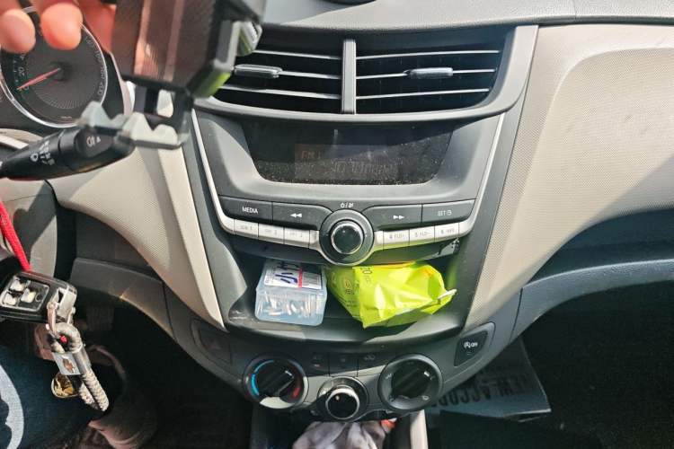 Used Chevrolet Sail 2018 Sail 3 1.5L Manual with Ideal Sunroof Edition Audio And AC Panel