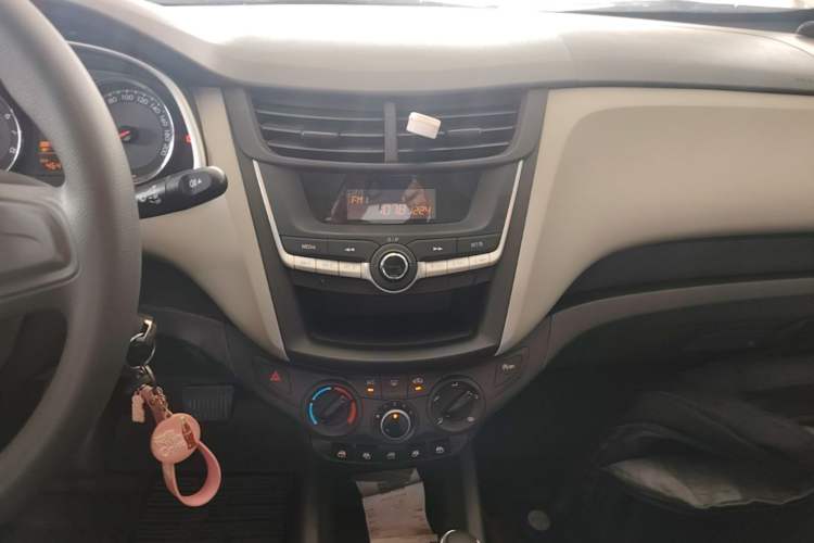 Used Chevrolet Sail 2018 Sail 3 1.3L AMT Ideal Edition Audio And AC Panel