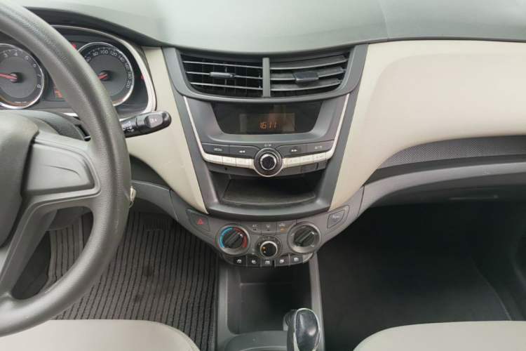 Used Chevrolet Sail 2018 Sail 3 1.3L AMT Ideal Edition Audio And AC Panel