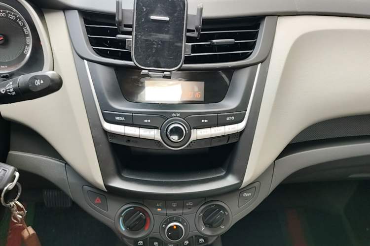 Used Chevrolet Sail 2018 Sail 3 1.3L AMT Ideal Edition Audio And AC Panel