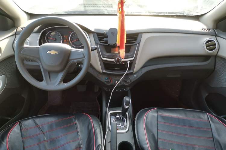 Used Chevrolet Sail 2018 Sail 3 1.3L AMT Ideal Edition Center Console
