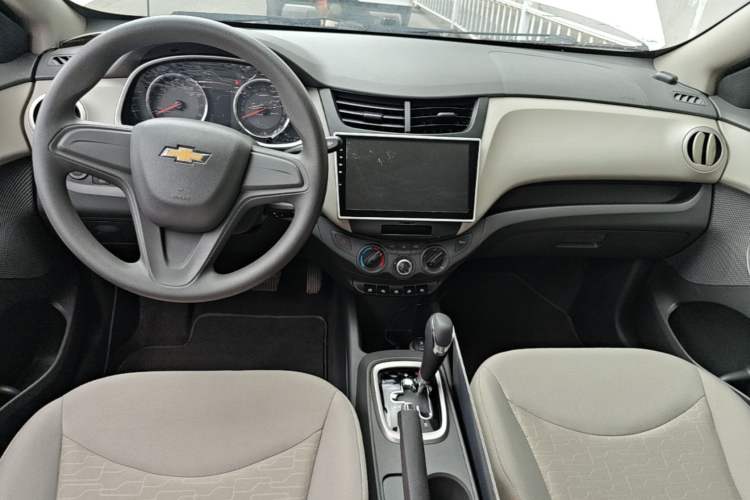 Used Chevrolet Sail 2018 Sail 3 1.3L AMT Ideal Edition Center Console