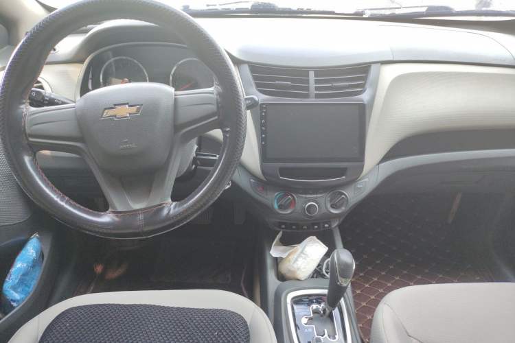 Used Chevrolet Sail 2018 Sail 3 1.3L AMT Ideal Edition Center Console