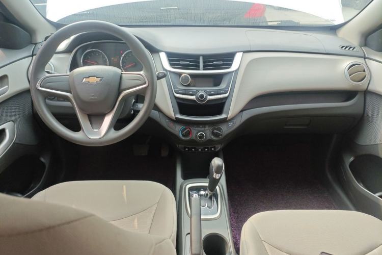 Used Chevrolet Sail 2018 Sail 3 1.3L AMT Ideal Edition Center Console