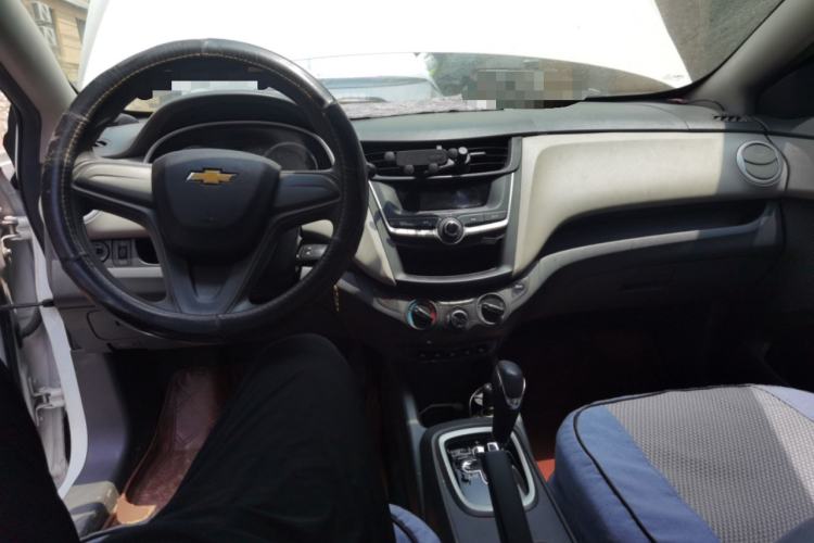 Used Chevrolet Sail 2018 Sail 3 1.3L AMT Ideal Edition Center Console