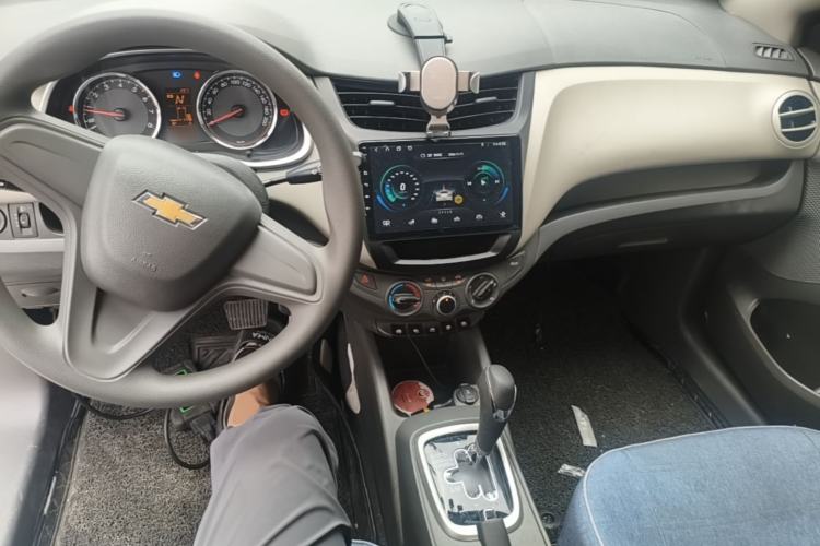 Used Chevrolet Sail 2018 Sail 3 1.3L AMT Ideal Edition Center Console
