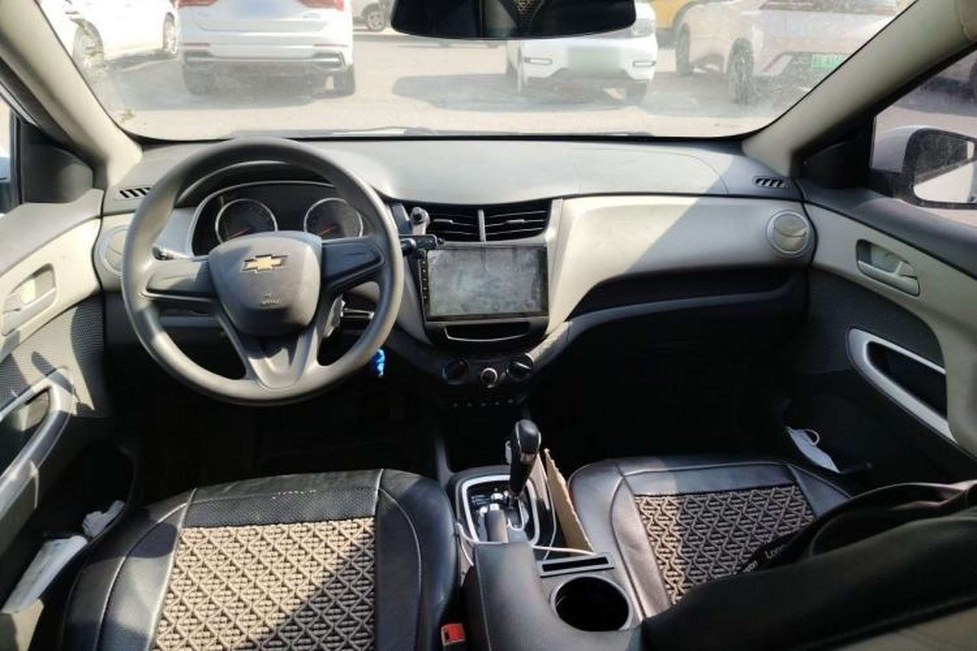 Used Chevrolet Sail 2018 Sail 3 1.3L AMT Ideal Edition Center Console