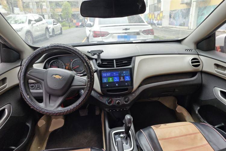 Used Chevrolet Sail 2018 Sail 3 1.3L AMT Ideal Edition Center Console