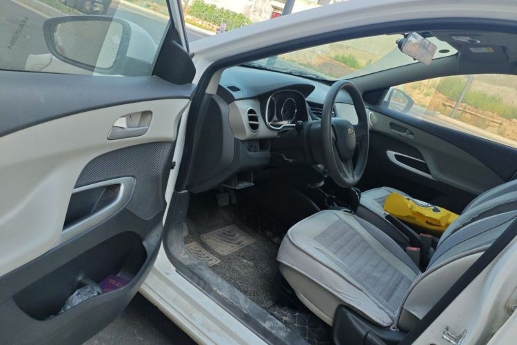 Used Chevrolet Sail 2018 Sail 3 1.3L AMT Ideal Edition Driver Seat