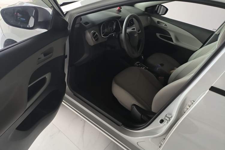 Used Chevrolet Sail 2018 Sail 3 1.3L AMT Ideal Edition Driver Seat
