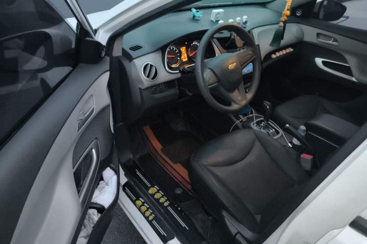Used Chevrolet Sail 2018 Sail 3 1.3L AMT Ideal Edition Driver Seat
